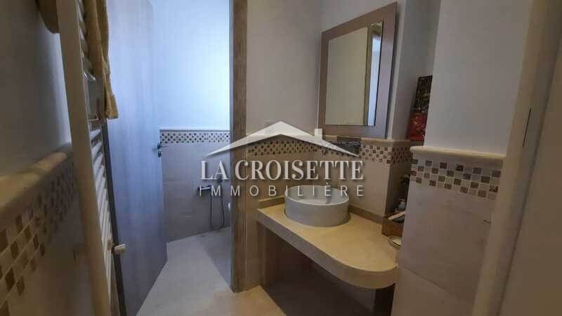 Villa S+3 plain pied avec un beau jardin à La Marsa